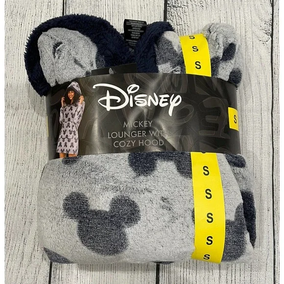 Disney Mickey Lounger With Sherpa Hood S Cozy Warm Soft E8